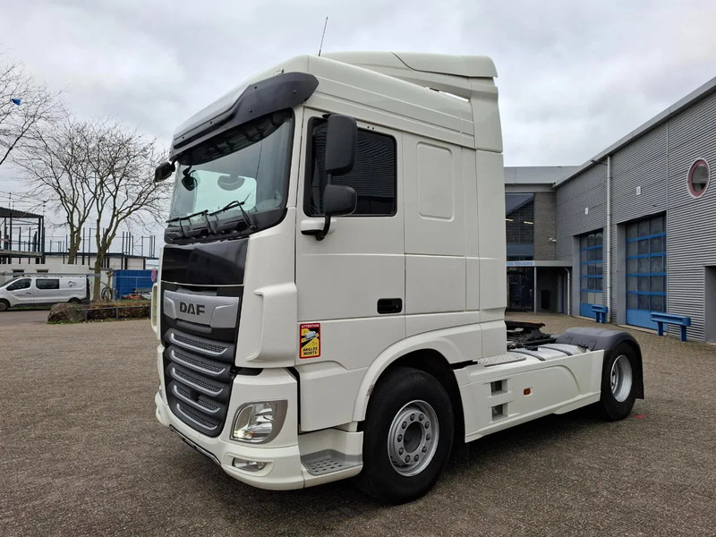 DAF XF106-480 / INTARDER / DOUBLE TANK / ONLY:392661 KM / TUV:05-02-2026 / SMART TACHO / LWDS / AUTOMATIC / EURO-6-D / 2021 - Tracteur routier: photos 1 DAF XF106-480 / INTARDER / DOUBLE TANK / ONLY:392661 KM / TUV:05-02-2026 / SMART TACHO / LWDS / AUTOMATIC / EURO-6-D / 2021 - Tracteur routier: photos 1