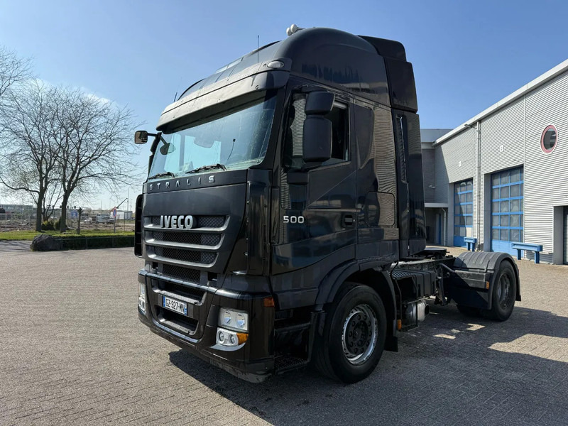 Iveco Stralis 500 / INTARDER / PARKCOOL / FRIDGE / 2XBED / AIRCO / SMART TACHO / AUTOMATIC / EURO-4 / 2008 - Tracteur routier: photos 1 Iveco Stralis 500 / INTARDER / PARKCOOL / FRIDGE / 2XBED / AIRCO / SMART TACHO / AUTOMATIC / EURO-4 / 2008 - Tracteur routier: photos 1