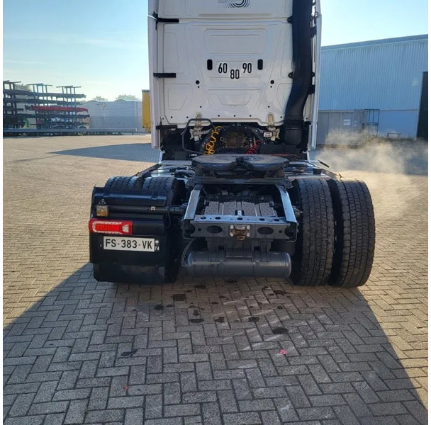 Tracteur routier Mercedes-Benz ACTROS 1863 / ENGINE RUNNING / RETARDER / PARK-COOL /HYDRAULICS / ONLY: 268593KM / GIGA-SPACE / MIRRORCAM / AUTOMATIC / EURO-6 /: photos 6 Tracteur routier Mercedes-Benz ACTROS 1863 / ENGINE RUNNING / RETARDER / PARK-COOL /HYDRAULICS / ONLY: 268593KM / GIGA-SPACE / MIRRORCAM / AUTOMATIC / EURO-6 /: photos 6