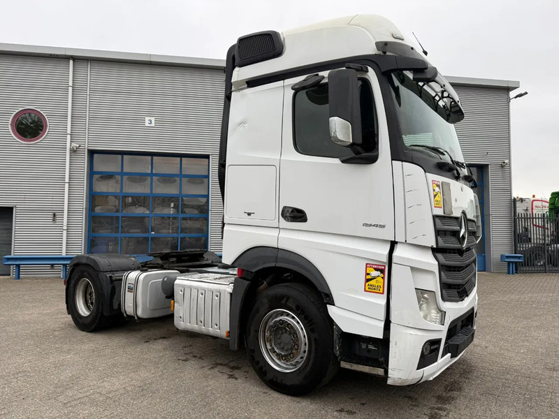 Mercedes-Benz Actros 1945 / HYDRAULICS / LWDS / AIRCO / SMART TACHO / 2XBED / FRIDGE / AUTOMATIC / EURO-6 / 2019 - Tracteur routier: photos 2 Mercedes-Benz Actros 1945 / HYDRAULICS / LWDS / AIRCO / SMART TACHO / 2XBED / FRIDGE / AUTOMATIC / EURO-6 / 2019 - Tracteur routier: photos 2