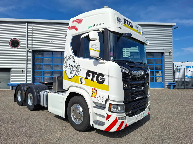 Scania NGS R650 V8 / 6X4 / RETARDER / 2X BIG AXLE / PARKCOOL / DOUBLE TANK / INLINER / FULL-AIR / ALCOA / LEATHER / NAVI / GEN2 V2 / EU - Tracteur routier: photos 2 Scania NGS R650 V8 / 6X4 / RETARDER / 2X BIG AXLE / PARKCOOL / DOUBLE TANK / INLINER / FULL-AIR / ALCOA / LEATHER / NAVI / GEN2 V2 / EU - Tracteur routier: photos 2