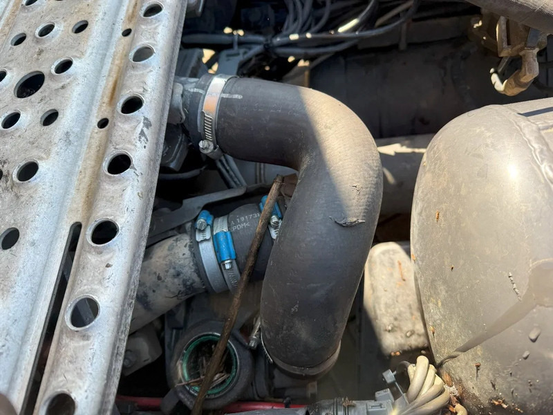 Scania R520 V8 / ENGINE RUNNING / RETARDER / HYDRAULICS / NL TRUCK / LIFT+LENKACHSE / ONLY:717000 KM / EURO-6 /2015 - crédit-bail Scania R520 V8 / ENGINE RUNNING / RETARDER / HYDRAULICS / NL TRUCK / LIFT+LENKACHSE / ONLY:717000 KM / EURO-6 /2015: photos 15