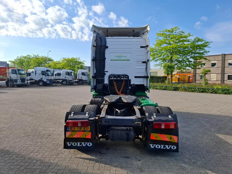 Volvo FH13-440 / NL TRUCK / AIRCO / WEBASTO PARKHEAT / AUTOMATIC / EURO-5 / 2007 - Tracteur routier: photos 4 Volvo FH13-440 / NL TRUCK / AIRCO / WEBASTO PARKHEAT / AUTOMATIC / EURO-5 / 2007 - Tracteur routier: photos 4