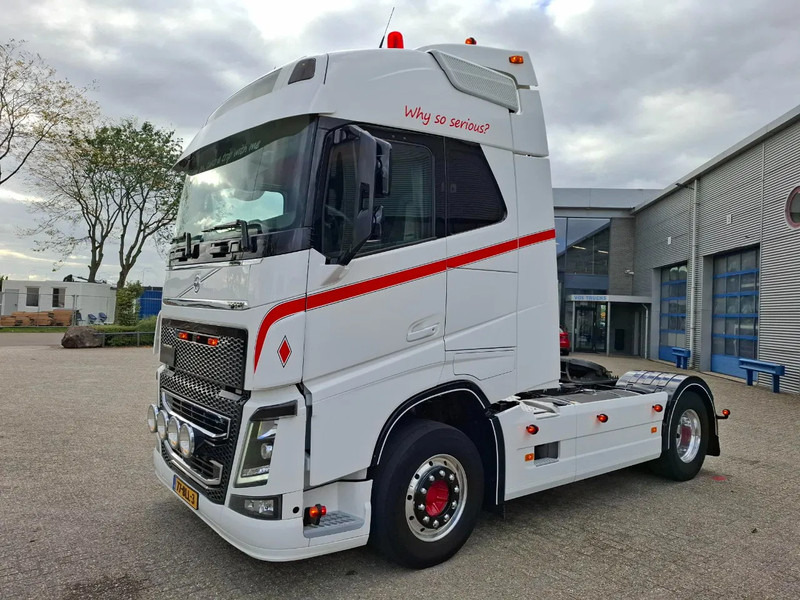 Volvo FH4-460 / CLEAN NL TRUCK / VEB+ / ADR / ACC / LWDS / DAS / DOUBLE TANK / LEATHER / FRIDGE / ALCOA / EURO-6 / 2016 - Tracteur routier: photos 1 Volvo FH4-460 / CLEAN NL TRUCK / VEB+ / ADR / ACC / LWDS / DAS / DOUBLE TANK / LEATHER / FRIDGE / ALCOA / EURO-6 / 2016 - Tracteur routier: photos 1