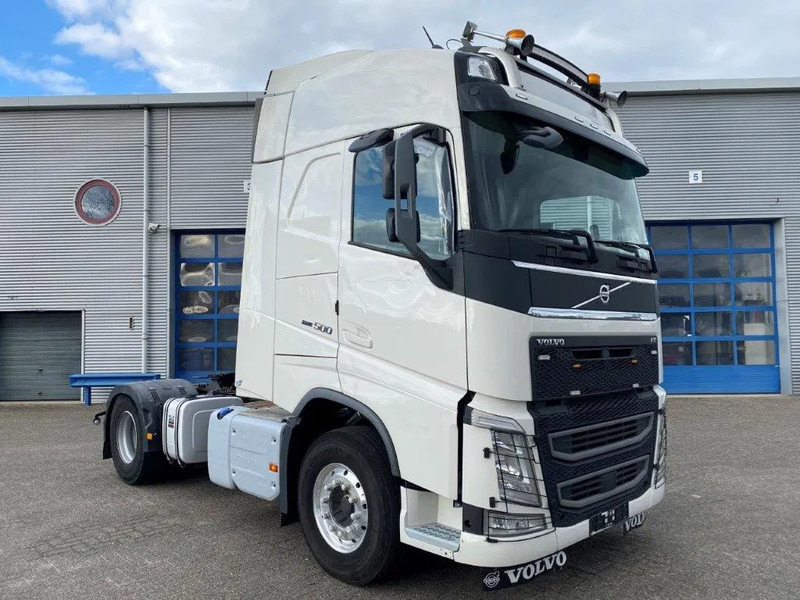 Volvo FH4-500 / VEB+ / HYDRAULICS / LWDS / I-PARCOOL / FRIDGE / AUTOMATIC / EURO-6 / 2018 - Tracteur routier: photos 2 Volvo FH4-500 / VEB+ / HYDRAULICS / LWDS / I-PARCOOL / FRIDGE / AUTOMATIC / EURO-6 / 2018 - Tracteur routier: photos 2