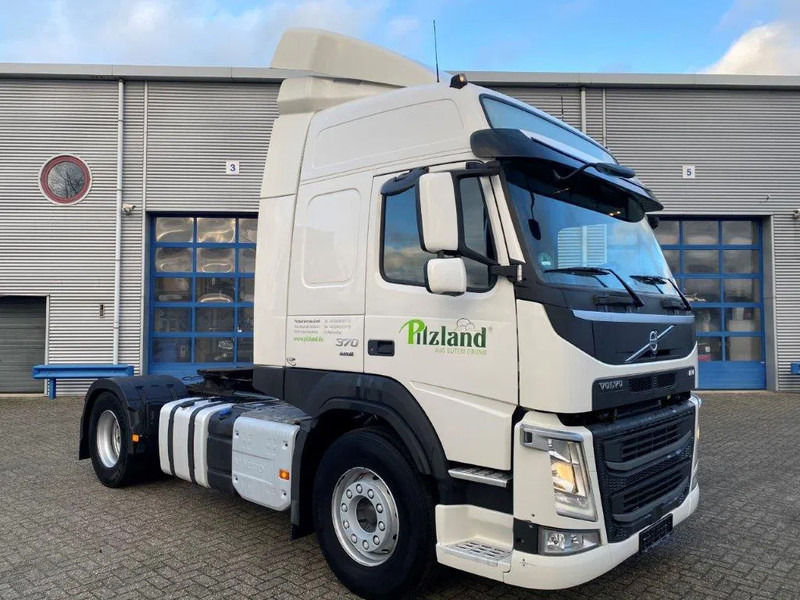 Volvo FM11-370 / GERMAN TRUCK / KB CHASSIS / VEB / ACC / LWDS / DOUBLE TANK / ONLY:763562 KM / AIRCO / AUTOMATIC / EURO-6 / 2018 - Tracteur routier: photos 2 Volvo FM11-370 / GERMAN TRUCK / KB CHASSIS / VEB / ACC / LWDS / DOUBLE TANK / ONLY:763562 KM / AIRCO / AUTOMATIC / EURO-6 / 2018 - Tracteur routier: photos 2