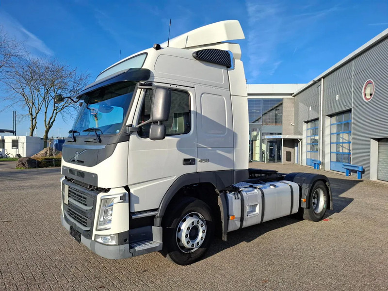 Volvo FM11-450 / VEB / ADR / ONLY:579669 KM / SMART TACHO / LWDS / AIRCO / AUTOMATIC / EURO-6 / 2018 - Tracteur routier: photos 1 Volvo FM11-450 / VEB / ADR / ONLY:579669 KM / SMART TACHO / LWDS / AIRCO / AUTOMATIC / EURO-6 / 2018 - Tracteur routier: photos 1