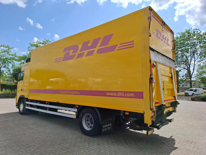 Volvo FH13-420 / NL TRUCK / PLATFORM 2000KG / AIRCO / FRIDGE / AUTOMATIC / EURO-5 / 2010 - Camion fourgon: photos 3 Volvo FH13-420 / NL TRUCK / PLATFORM 2000KG / AIRCO / FRIDGE / AUTOMATIC / EURO-5 / 2010 - Camion fourgon: photos 3