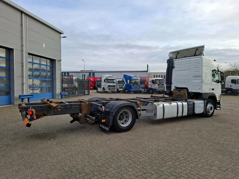 Volvo FM11-450 / VEB / FULL-AIR / 706585 KM / LWDS / AIRCO / BDF SYSTEM / AUTOMATIC / EURO-6 / 2016 - Camion porte-conteneur/ Caisse mobile: photos 5 Volvo FM11-450 / VEB / FULL-AIR / 706585 KM / LWDS / AIRCO / BDF SYSTEM / AUTOMATIC / EURO-6 / 2016 - Camion porte-conteneur/ Caisse mobile: photos 5