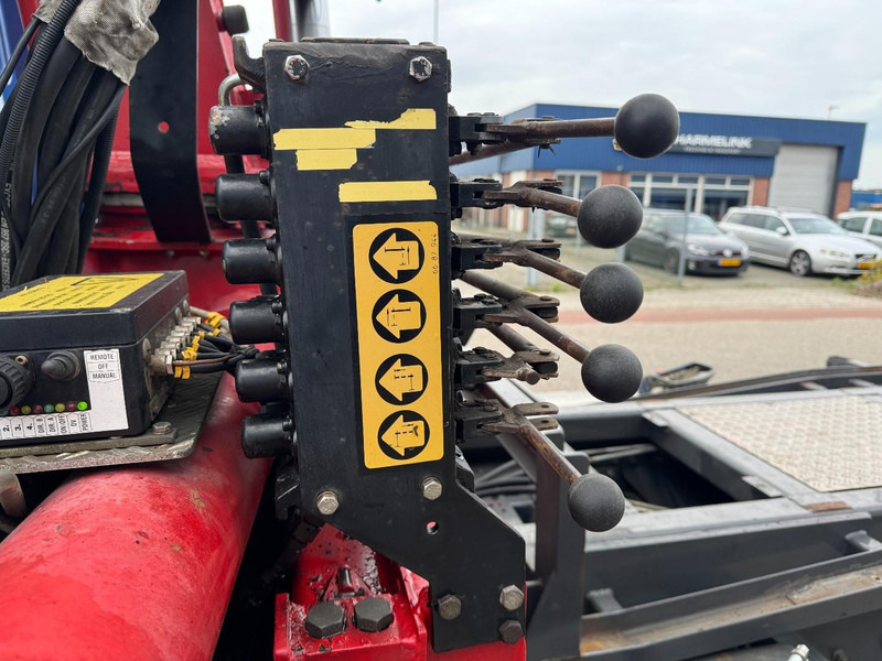 Camion grue DAF CF85-360 6x2 HMF 1580 / 4S, EURO 5: photos 9