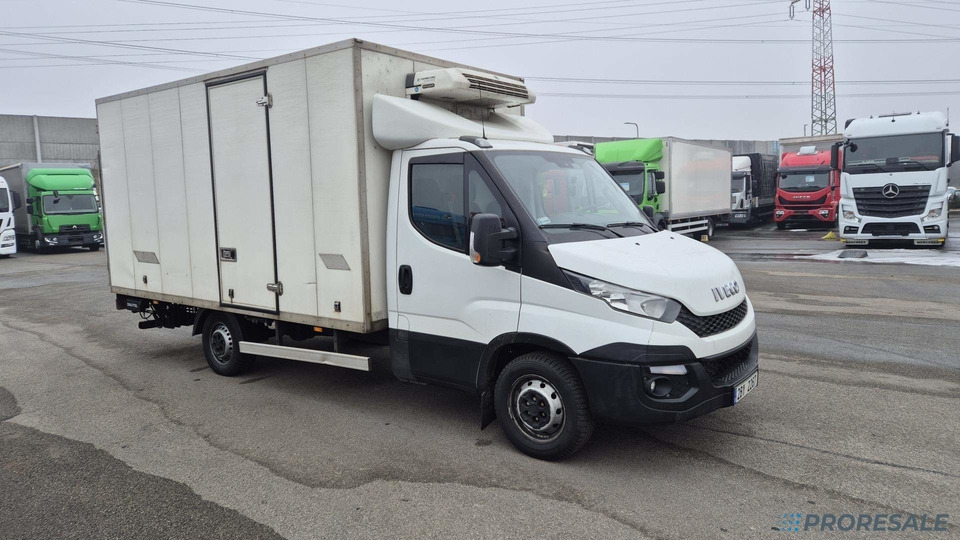 IVECO DAILY 35S11 - mrazírna + elektro agregát THERMO KING V-300 Max + zvedací čelo 750 kg - Utilitaire frigorifique: photos 1 IVECO DAILY 35S11 - mrazírna + elektro agregát THERMO KING V-300 Max + zvedací čelo 750 kg - Utilitaire frigorifique: photos 1