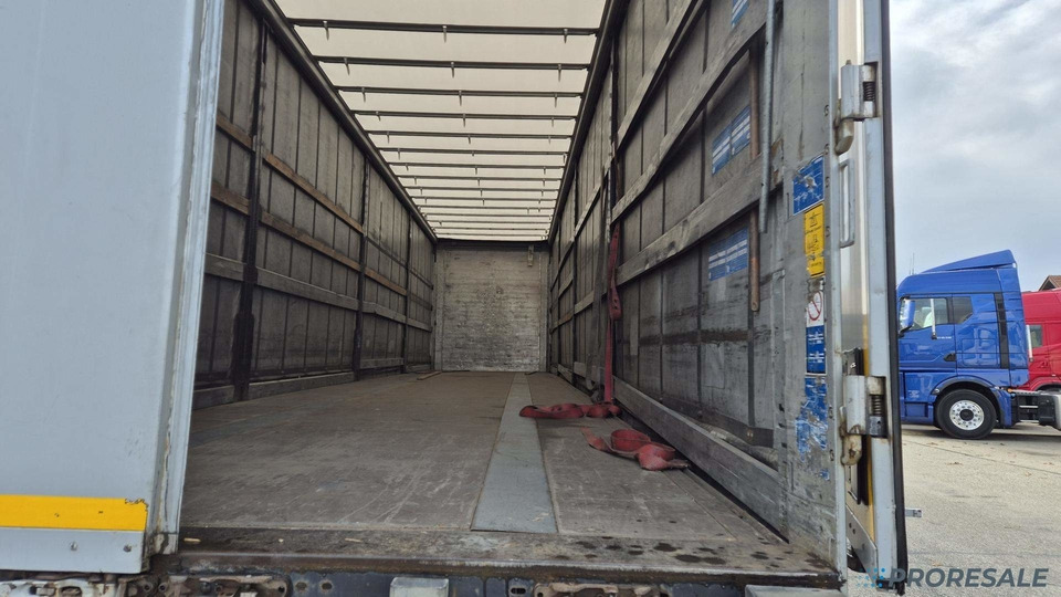 KÖGEL SN 24 CARGO - Semi-remorque rideaux coulissants: photos 5 KÖGEL SN 24 CARGO - Semi-remorque rideaux coulissants: photos 5