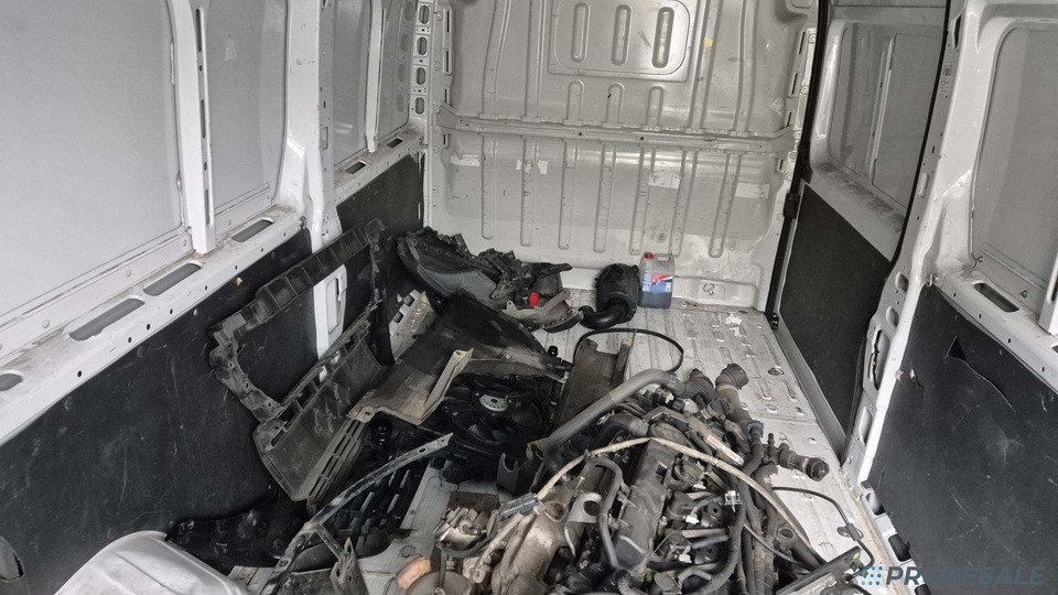 OPEL MOVANO 2,2 CDTi 121 kW - nepojízdný - demontovaný motor s převodovkou - Utilitaire frigorifique: photos 5 OPEL MOVANO 2,2 CDTi 121 kW - nepojízdný - demontovaný motor s převodovkou - Utilitaire frigorifique: photos 5
