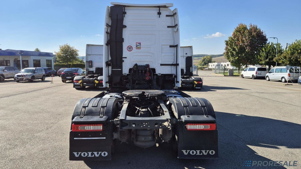 VOLVO FH 460 GLOBE XL EURO 6 TURBOCOMPOUND - Tracteur routier: photos 3 VOLVO FH 460 GLOBE XL EURO 6 TURBOCOMPOUND - Tracteur routier: photos 3