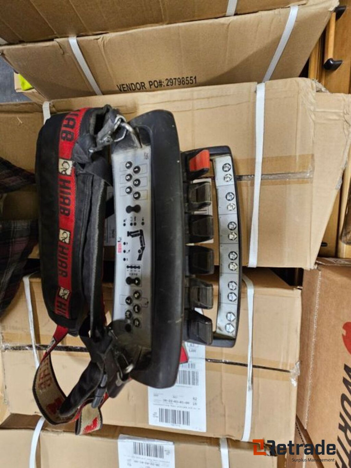 2004 mod.MAN kranbil - Camion plateau, Camion grue: photos 5 2004 mod.MAN kranbil - Camion plateau, Camion grue: photos 5