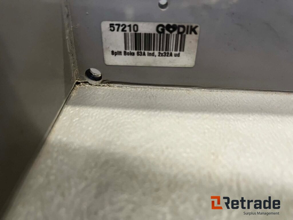 63A Splitboxe 19 stk. - Matériel de chantier: photos 2 63A Splitboxe 19 stk. - Matériel de chantier: photos 2