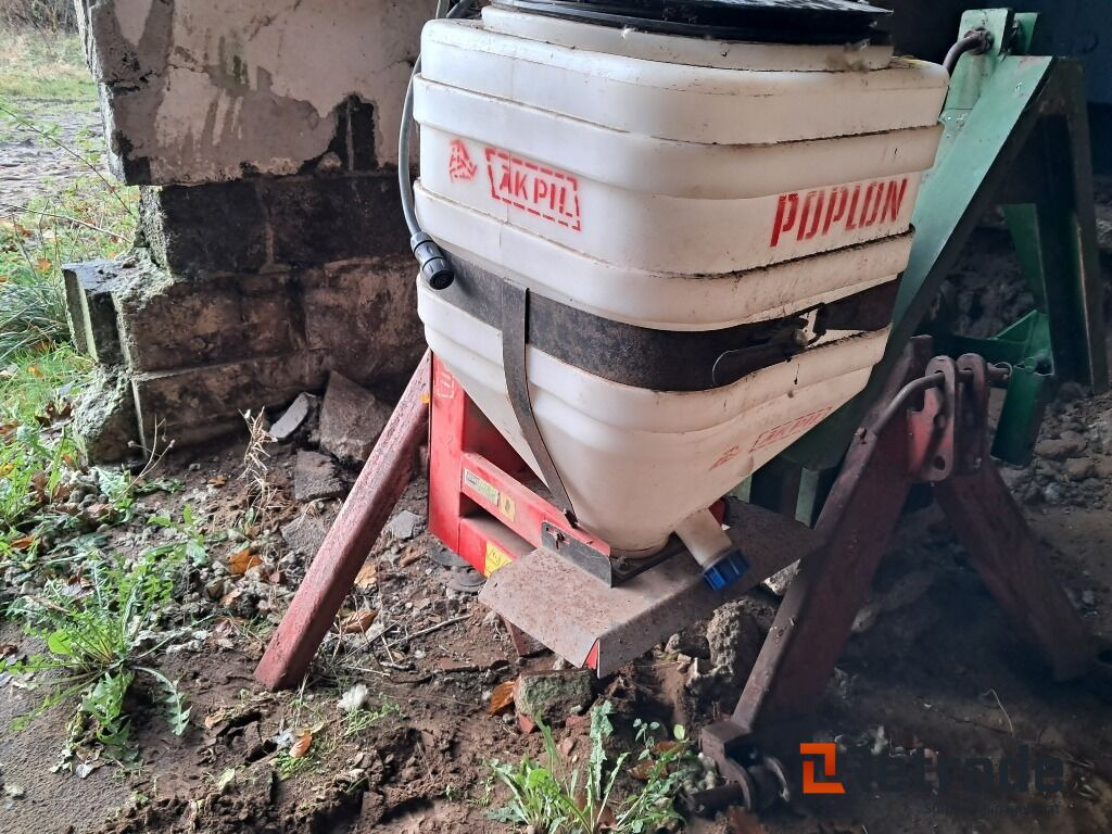 Akpil Poplon Elspreder/saltspreder - Epandeur de sable: photos 2 Akpil Poplon Elspreder/saltspreder - Epandeur de sable: photos 2