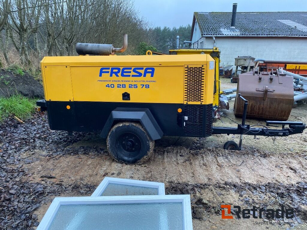 Ingersollrand P380WP Mobil kompressor - Engins de chantier: photos 3 Ingersollrand P380WP Mobil kompressor - Engins de chantier: photos 3