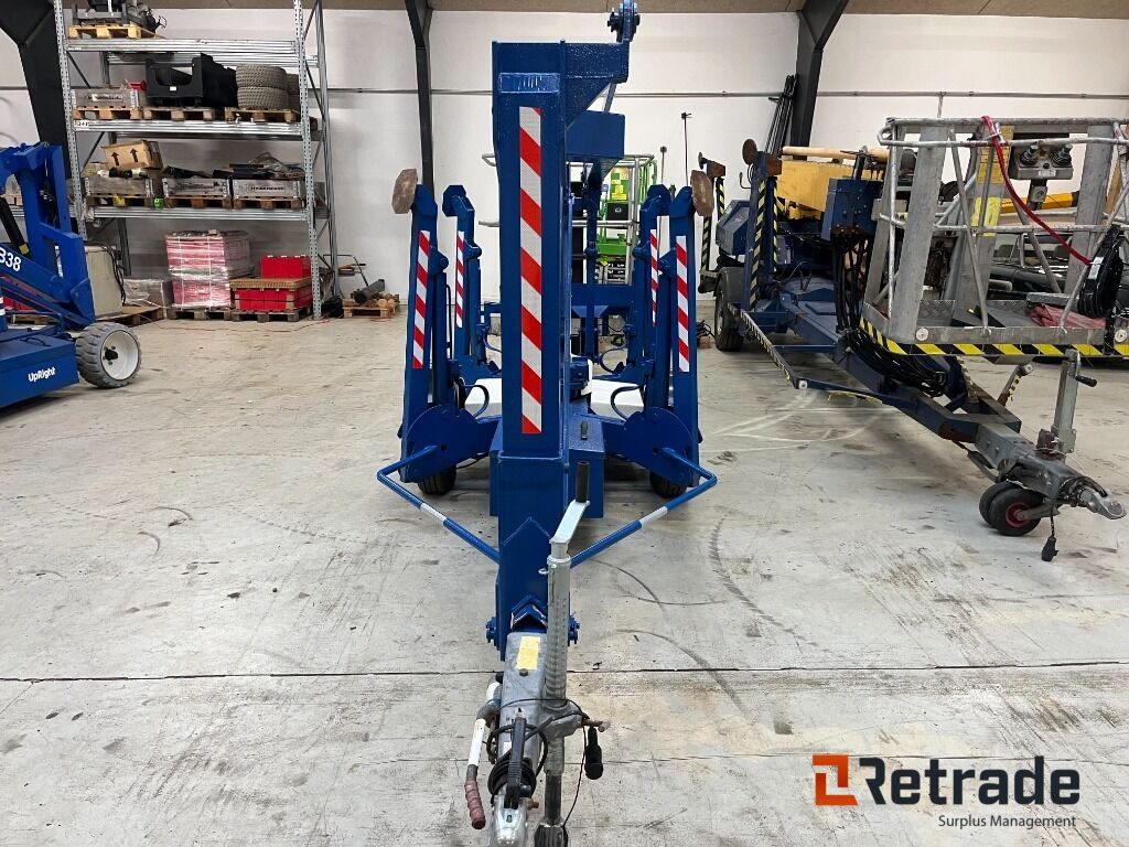 UpRight TL38 trailerlift - 13,5m - Engins de chantier: photos 2 UpRight TL38 trailerlift - 13,5m - Engins de chantier: photos 2
