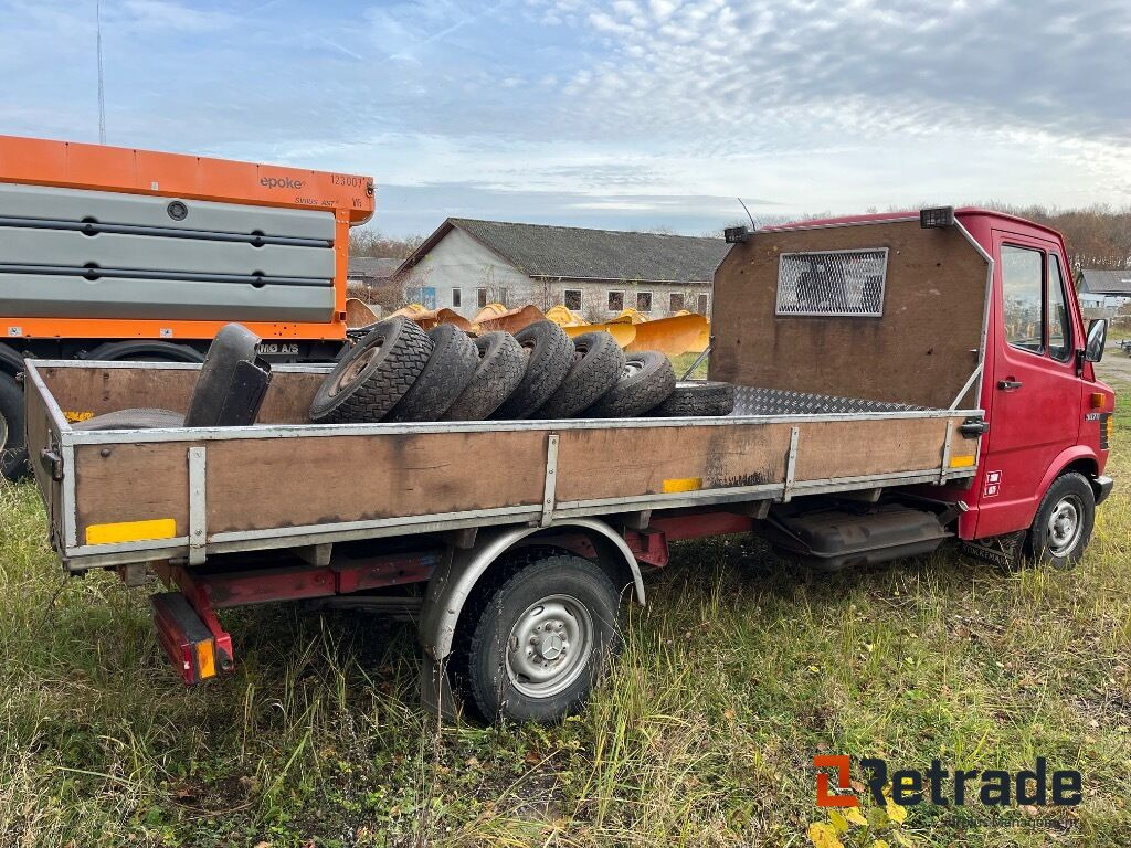 MERCEDES-BENZ 30/35 Ladvogn. - Camion plateau: photos 3 MERCEDES-BENZ 30/35 Ladvogn. - Camion plateau: photos 3