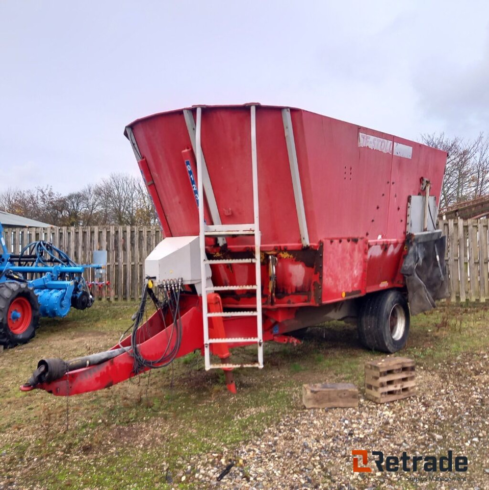 JF/Stoll Fuldfoderblander. VM 22-2 - Machine agricole: photos 1 JF/Stoll Fuldfoderblander. VM 22-2 - Machine agricole: photos 1