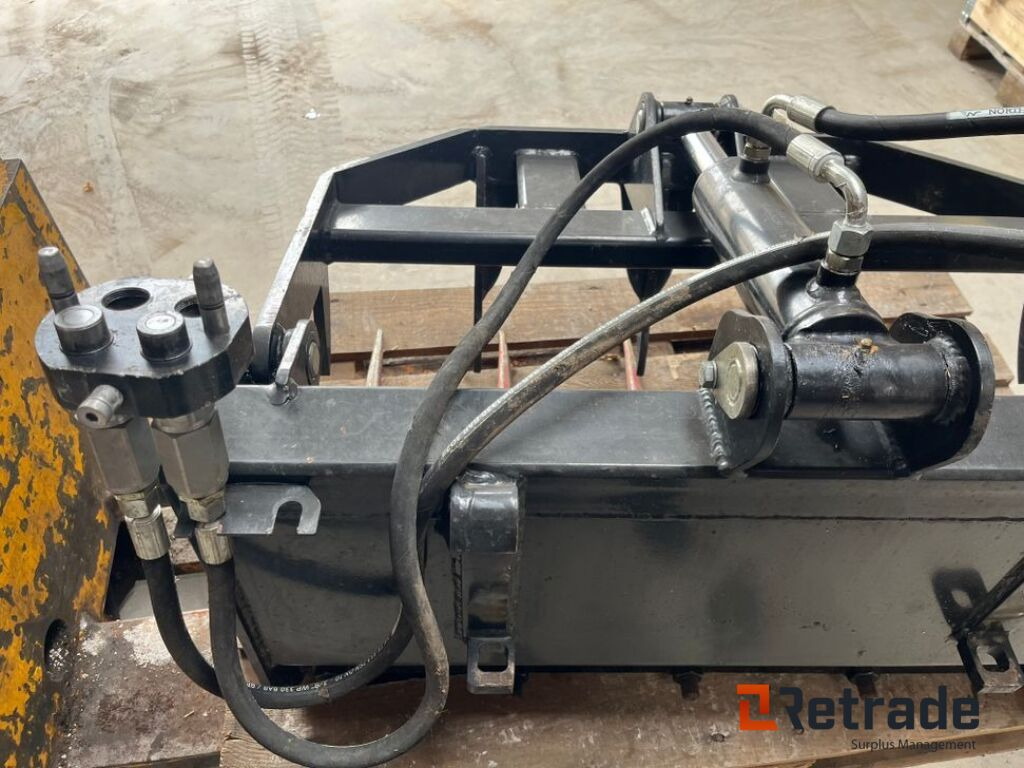 Overfaldsklo til Avant/multi One / Assault claw for Avant/multi One - Matériel d'ensilage: photos 4 Overfaldsklo til Avant/multi One / Assault claw for Avant/multi One - Matériel d'ensilage: photos 4