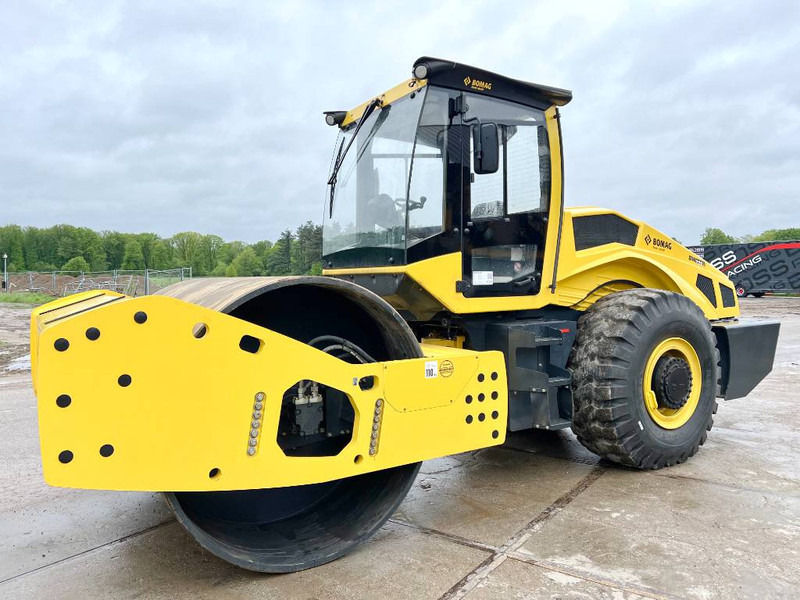 Bomag BW226-5CL - New / Unused - Compacteur: photos 2 Bomag BW226-5CL - New / Unused - Compacteur: photos 2