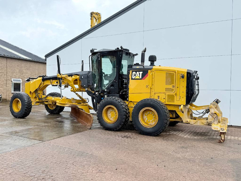 Cat 140M3 - Pushblock / Ripper / Joystick Controls - Niveleuse: photos 2 Cat 140M3 - Pushblock / Ripper / Joystick Controls - Niveleuse: photos 2