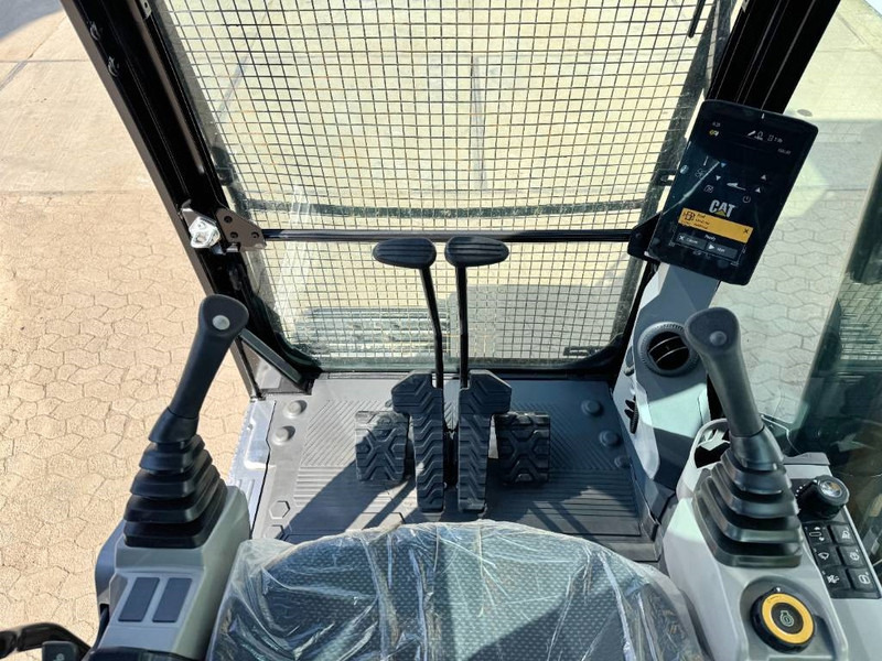 Pelle Cat 323D3 - 16 Meter Long Reach / New / Unused: photos 7 Pelle Cat 323D3 - 16 Meter Long Reach / New / Unused: photos 7