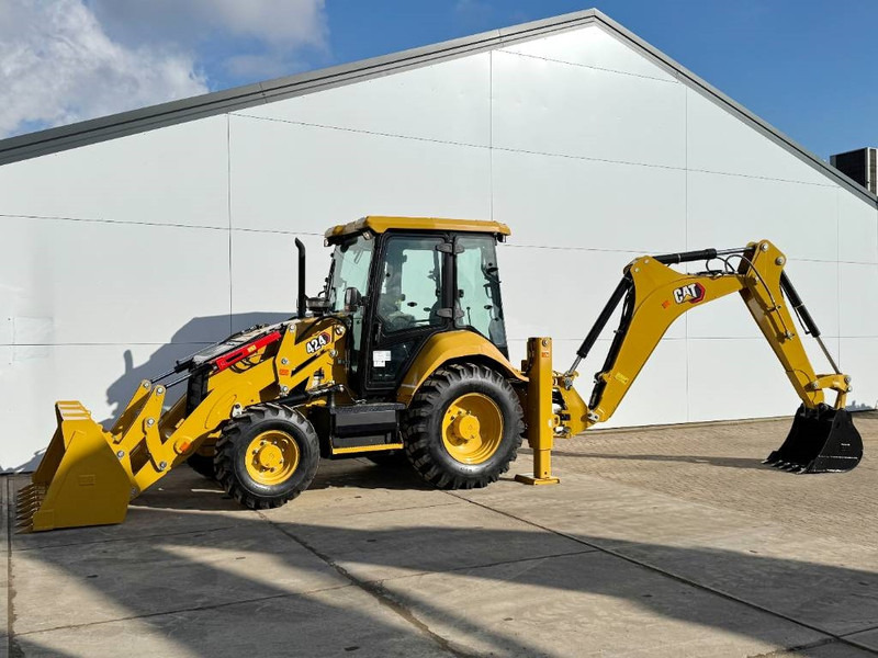 Cat 424 4WD - Hammer Lines / Airco / Side Shift - Tractopelle: photos 1 Cat 424 4WD - Hammer Lines / Airco / Side Shift - Tractopelle: photos 1
