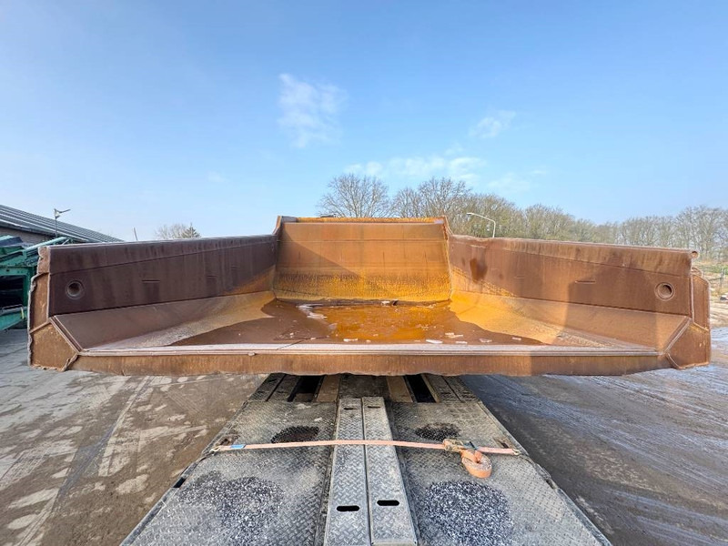 Cat 777G - Dumper Bucket / Body / Bed - Tombereau rigide: photos 4 Cat 777G - Dumper Bucket / Body / Bed - Tombereau rigide: photos 4