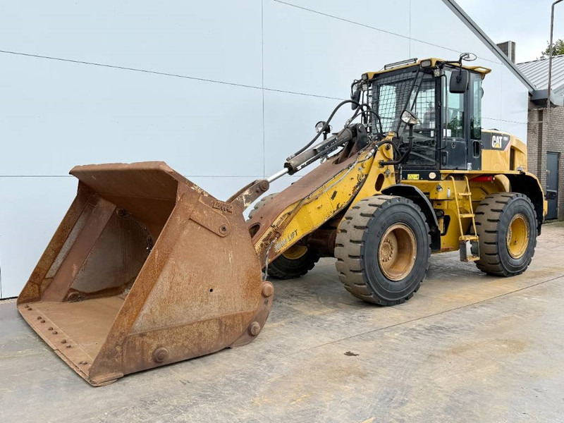 Cat 930H - New Tires / High-tip Bucket / Auto Greasing - Chargeuse sur pneus: photos 3 Cat 930H - New Tires / High-tip Bucket / Auto Greasing - Chargeuse sur pneus: photos 3