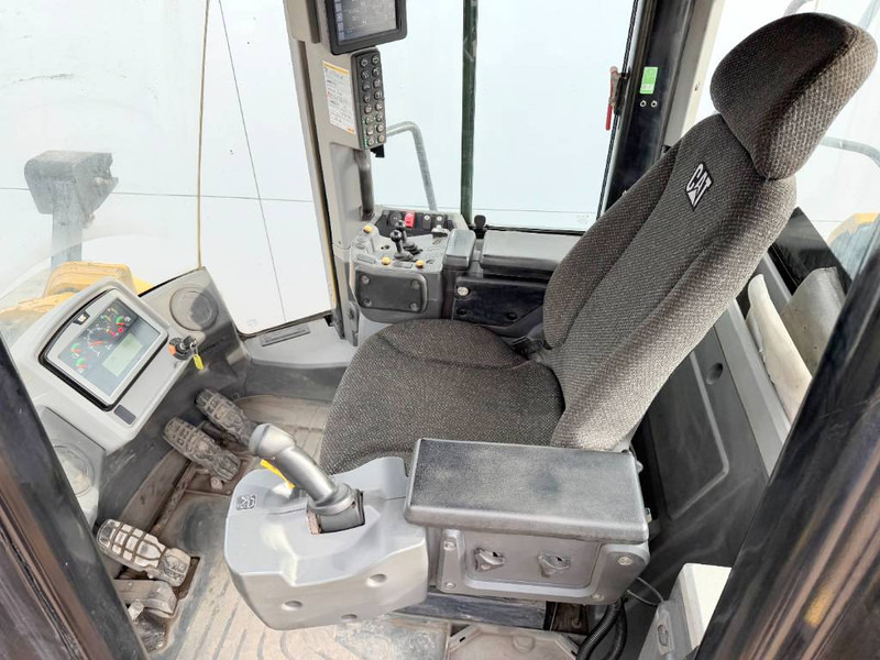 Chargeuse sur pneus Cat 972M - German Machine / Automatic Greasing: photos 8