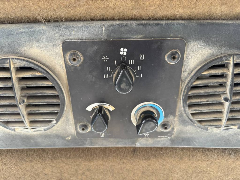Chargeuse sur pneus Cat 988F - German Machine / Automatic Greasing: photos 14