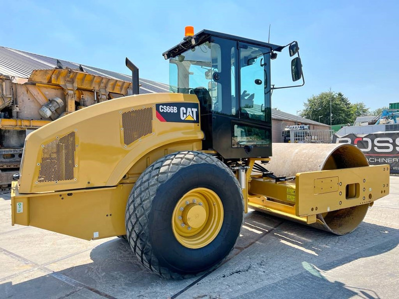 Cat CS66B - Excellent Condition / Low Hours / CE - Compacteur: photos 5 Cat CS66B - Excellent Condition / Low Hours / CE - Compacteur: photos 5