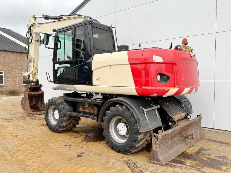 Cat M316D - Quick Coupler / Automatic Greasing - Pelle sur pneus: photos 3 Cat M316D - Quick Coupler / Automatic Greasing - Pelle sur pneus: photos 3