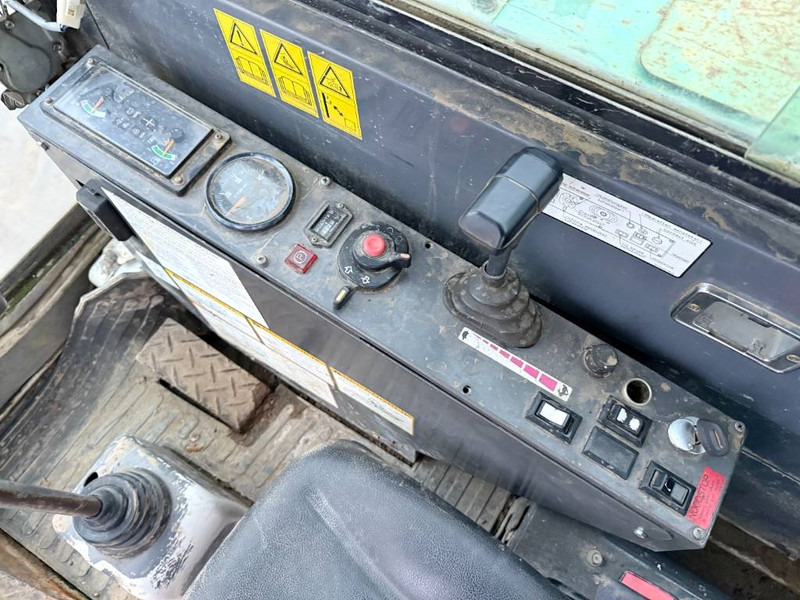 Tombereau IHI IC100 - Isuzu Engine / Track Dumper: photos 12 Tombereau IHI IC100 - Isuzu Engine / Track Dumper: photos 12