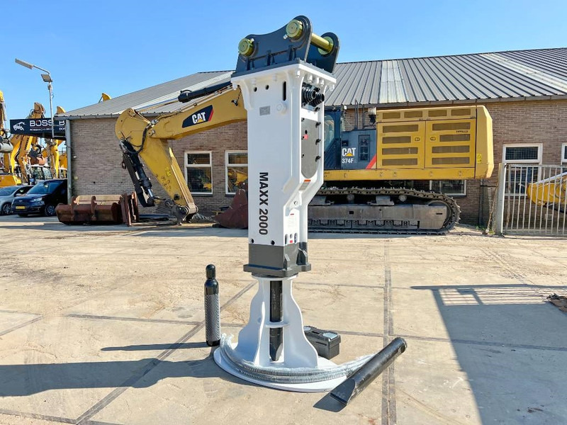 Maxx 2000 hammer / 18-26 ton /hydraulic breaker / - Marteau hydraulique pour Engins de chantier: photos 4 Maxx 2000 hammer / 18-26 ton /hydraulic breaker / - Marteau hydraulique pour Engins de chantier: photos 4
