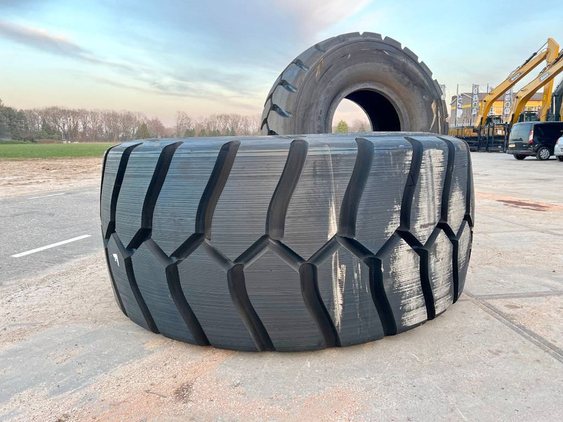 Michelin X Mine D2 45/65R45 Tyre x 2 - Pneus et jantes pour Engins de chantier: photos 5 Michelin X Mine D2 45/65R45 Tyre x 2 - Pneus et jantes pour Engins de chantier: photos 5