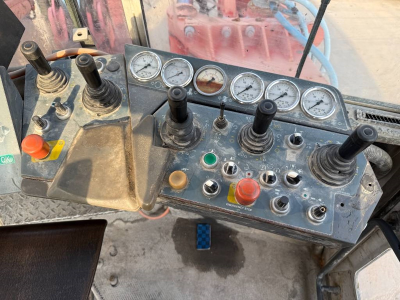 Foreuse Sandvik DT1130-SC - 3x TB150 Drill Boom + Basket Boom: photos 14 Foreuse Sandvik DT1130-SC - 3x TB150 Drill Boom + Basket Boom: photos 14