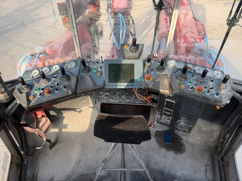 Foreuse Sandvik DT1130-SC - 3x TB150 Drill Boom + Basket Boom: photos 11 Foreuse Sandvik DT1130-SC - 3x TB150 Drill Boom + Basket Boom: photos 11