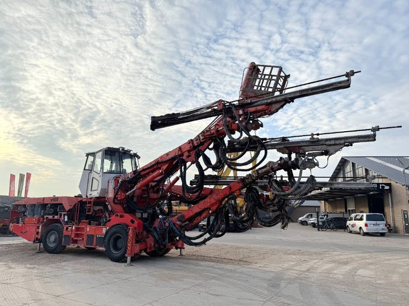 Foreuse Sandvik DT1130-SC - 3x TB150 Drill Boom + Basket Boom: photos 8 Foreuse Sandvik DT1130-SC - 3x TB150 Drill Boom + Basket Boom: photos 8