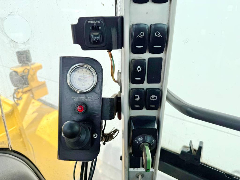 Chargeuse sur pneus Volvo L150H - German Machine / 3rd Function: photos 14