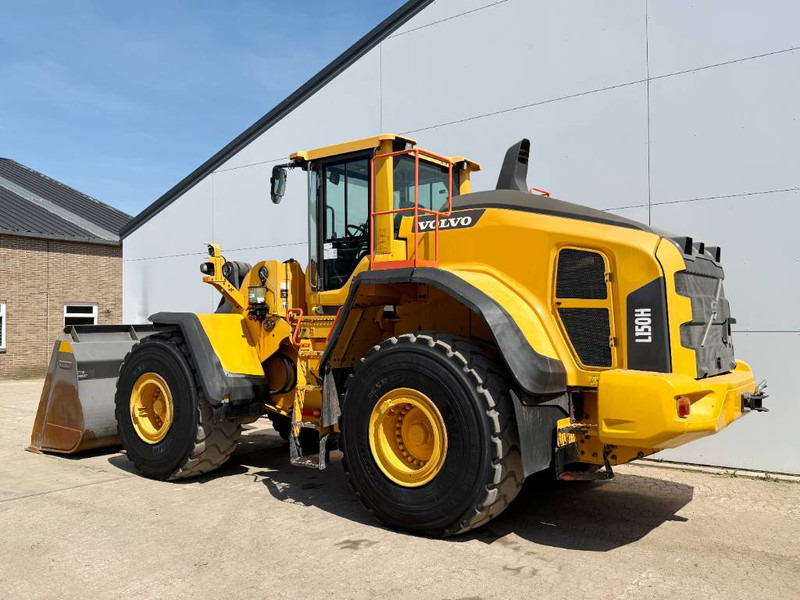 Volvo L150H - German Machine / Auto Greasing / Camera - Chargeuse sur pneus: photos 3 Volvo L150H - German Machine / Auto Greasing / Camera - Chargeuse sur pneus: photos 3