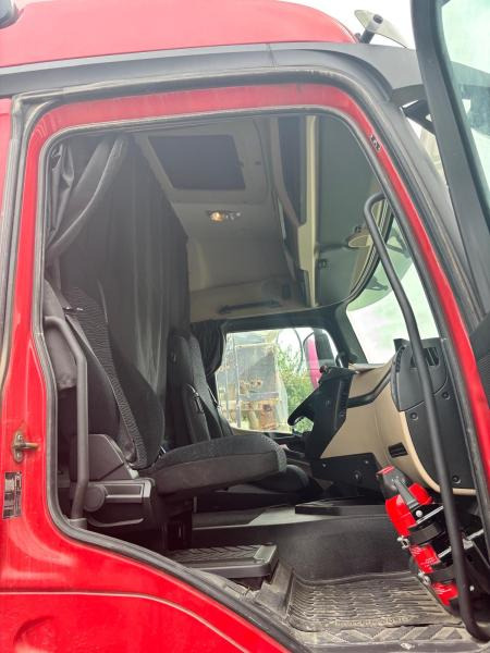 Mercedes Arocs 1846 - Camion benne: photos 4 Mercedes Arocs 1846 - Camion benne: photos 4