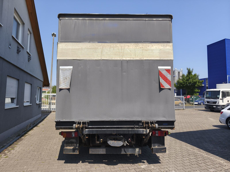 Camion fourgon MAN LE 10.220: photos 7