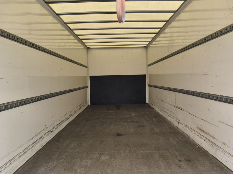 Camion fourgon MAN TGL 8.190: photos 12