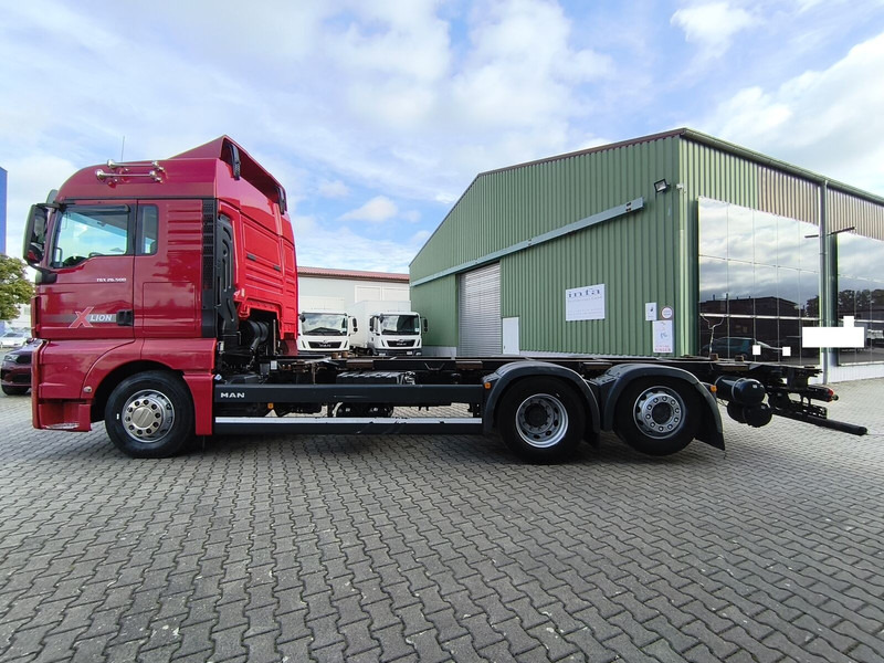 MAN TGX 26.500 BDF 6x2 Euro 6 Standard Lift+Lenk (29) - Châssis cabine: photos 5 MAN TGX 26.500 BDF 6x2 Euro 6 Standard Lift+Lenk (29) - Châssis cabine: photos 5
