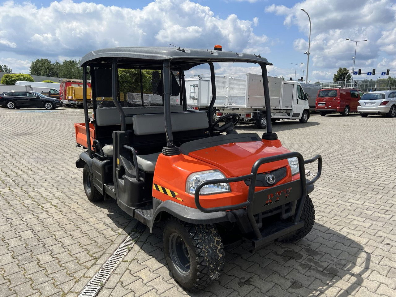 Kubota RTV 1140 / Double cabin + tipper/ 4X4 / Chepper P RTV 1140 / Double cabin + tipper/ 4X4 / Chepper Price - Quadricycle: photos 3 Kubota RTV 1140 / Double cabin + tipper/ 4X4 / Chepper P RTV 1140 / Double cabin + tipper/ 4X4 / Chepper Price - Quadricycle: photos 3