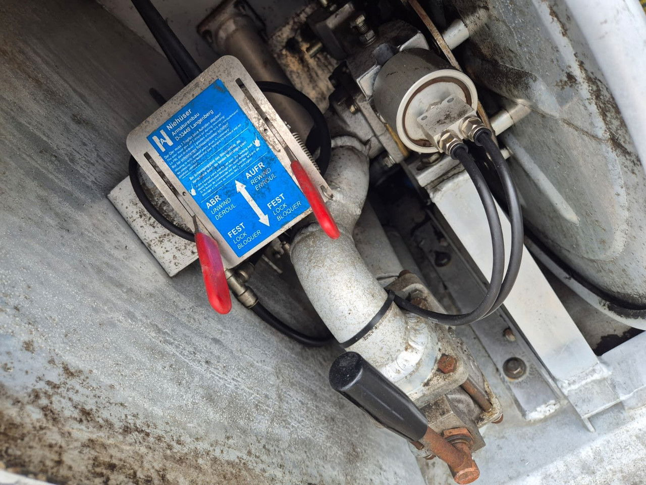 MAN TGS 18.360 OIL Transport / Good Condition - crédit-bail MAN TGS 18.360 OIL Transport / Good Condition: photos 30